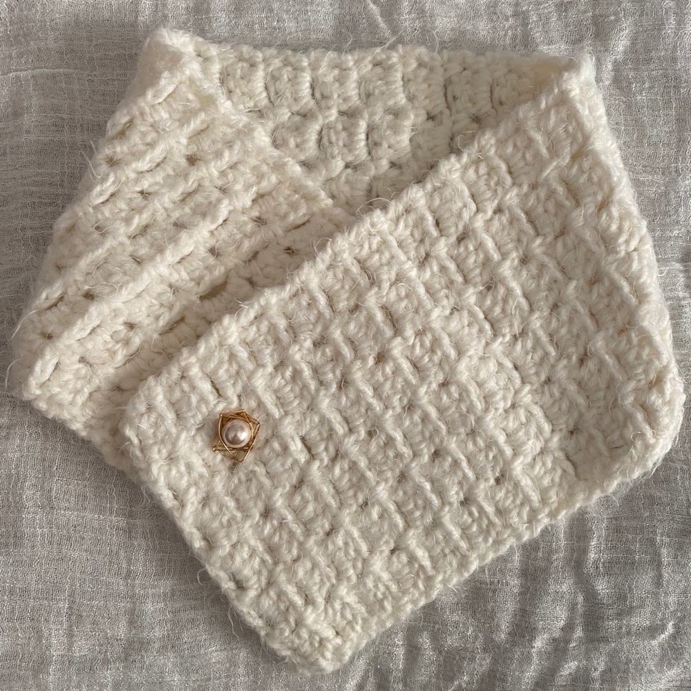 Adjustable cowl neck warmer   Knit scarf